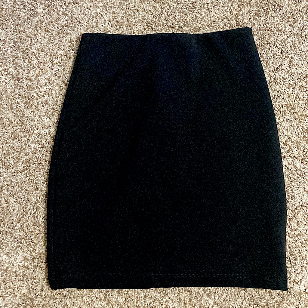 Newlulus Black High Rise Pencil Skirt W/ Zipper Back. Lined & Stretchy!! Xs